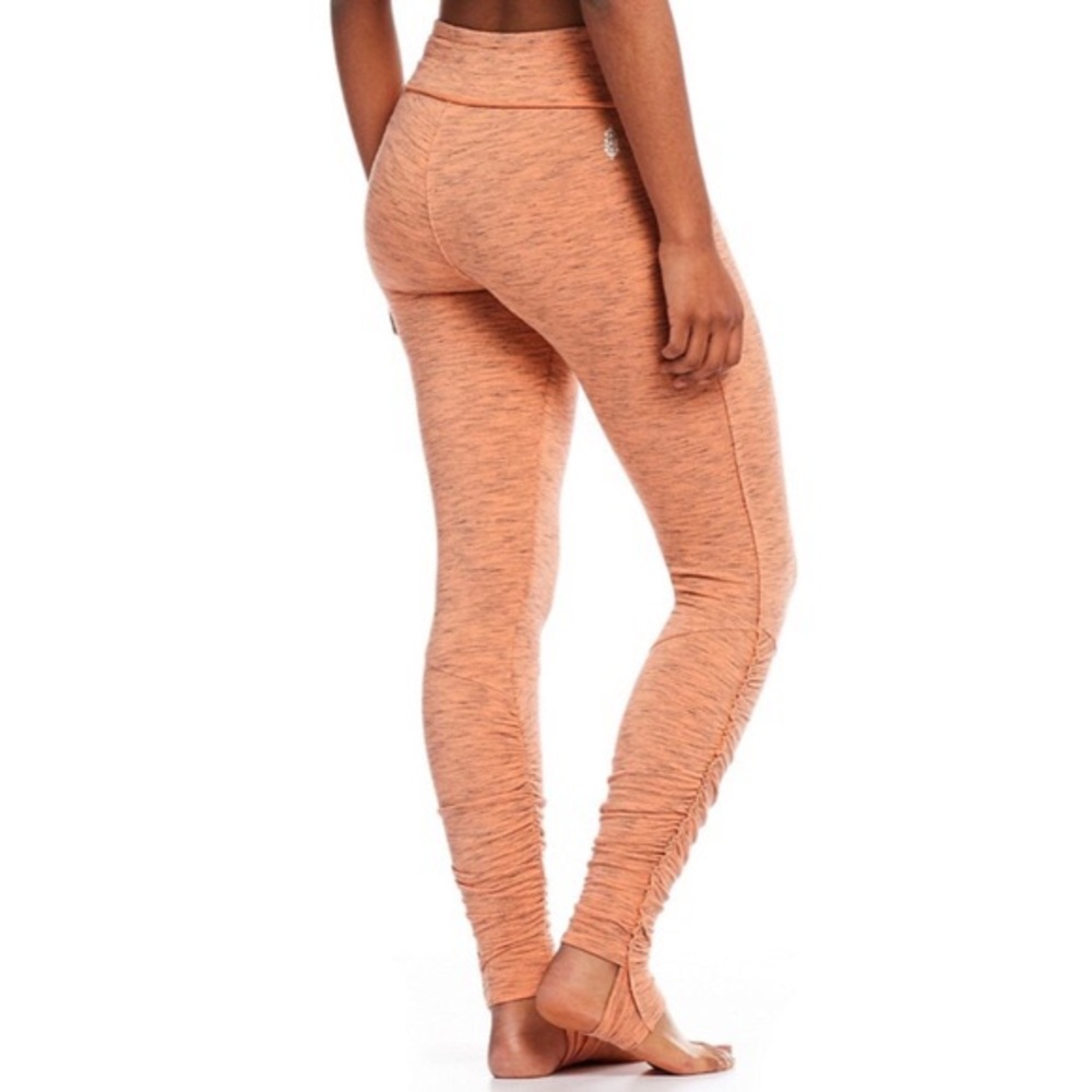 Free People: Comfy stirrup legging - NEW